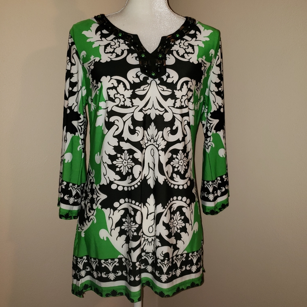 Lavanya Tunic SZ Medium.   Gorgeous!!! EUC